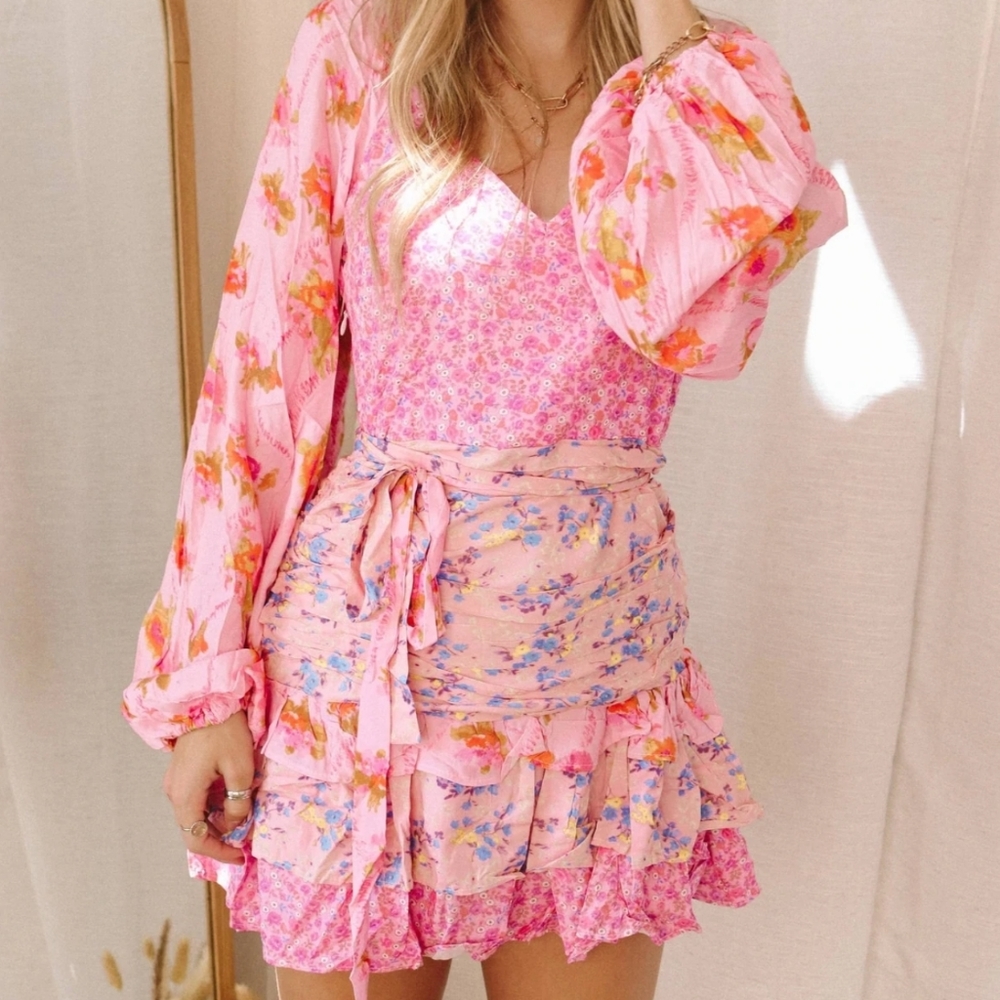 Mini Floral Pink Dress gives Loveshackfancy Vibes